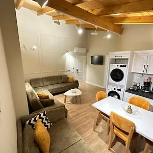 Aparthotel Arial Penthouse Vlorë