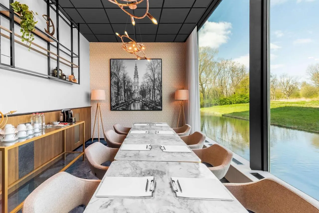 Radisson Hotel & Suites Amsterdam South Amstelveen 4*,